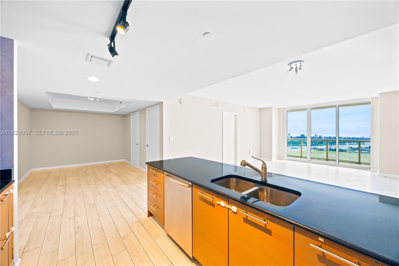 50 BISCAYNE CONDO - Residential