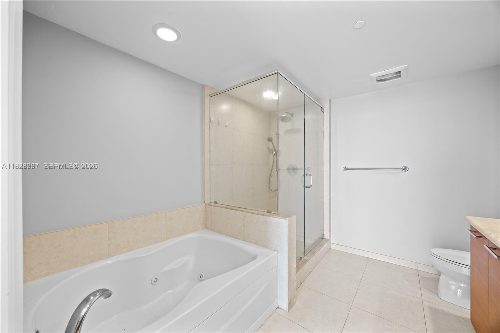 50 BISCAYNE CONDO - Residential