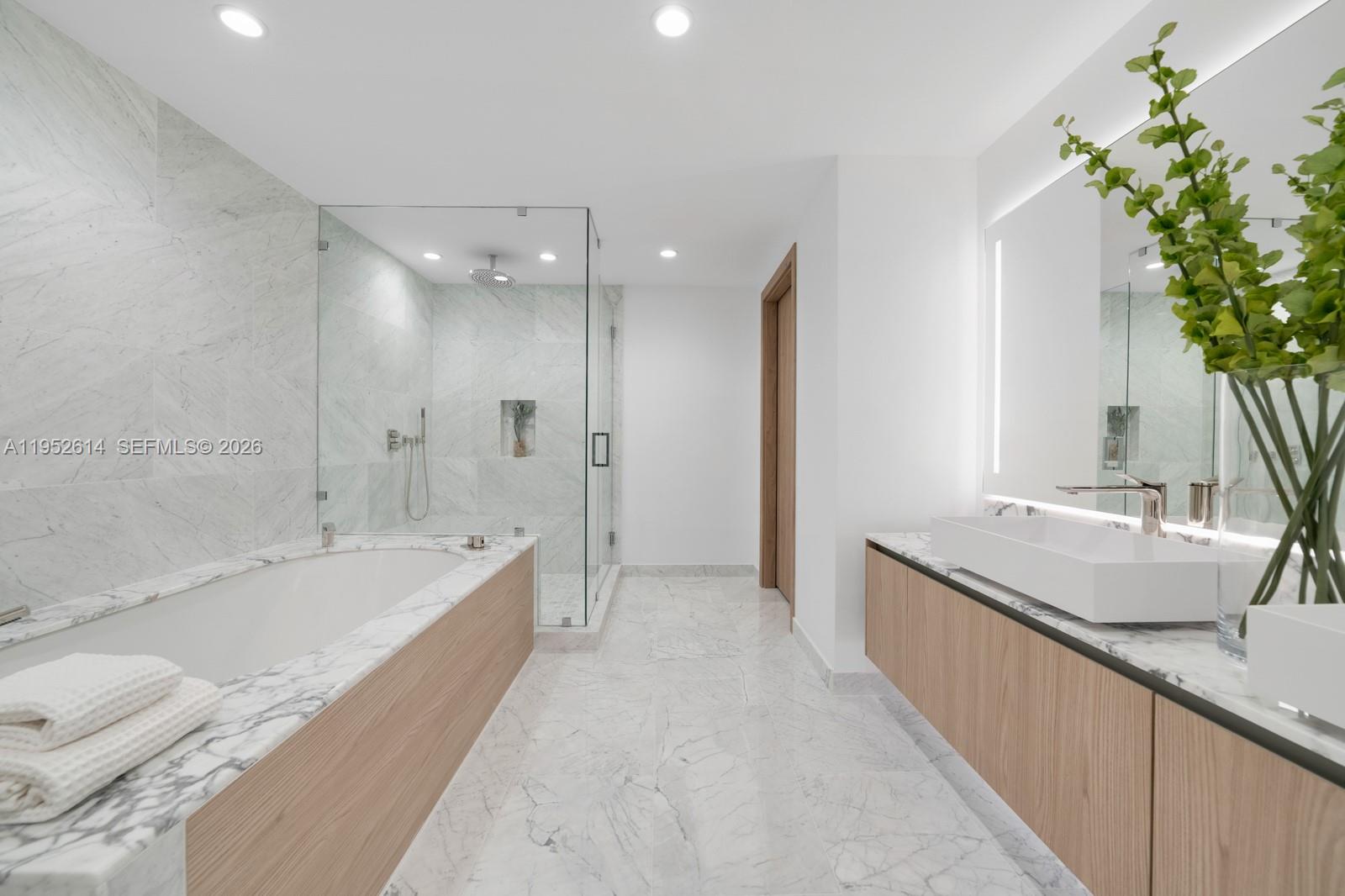 Onda Residences - Residential