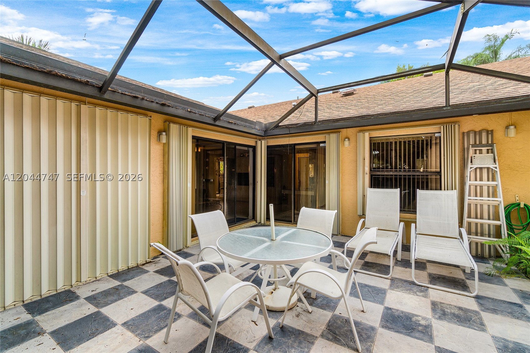 KARANDA VILLAGE III-C CON - Residential