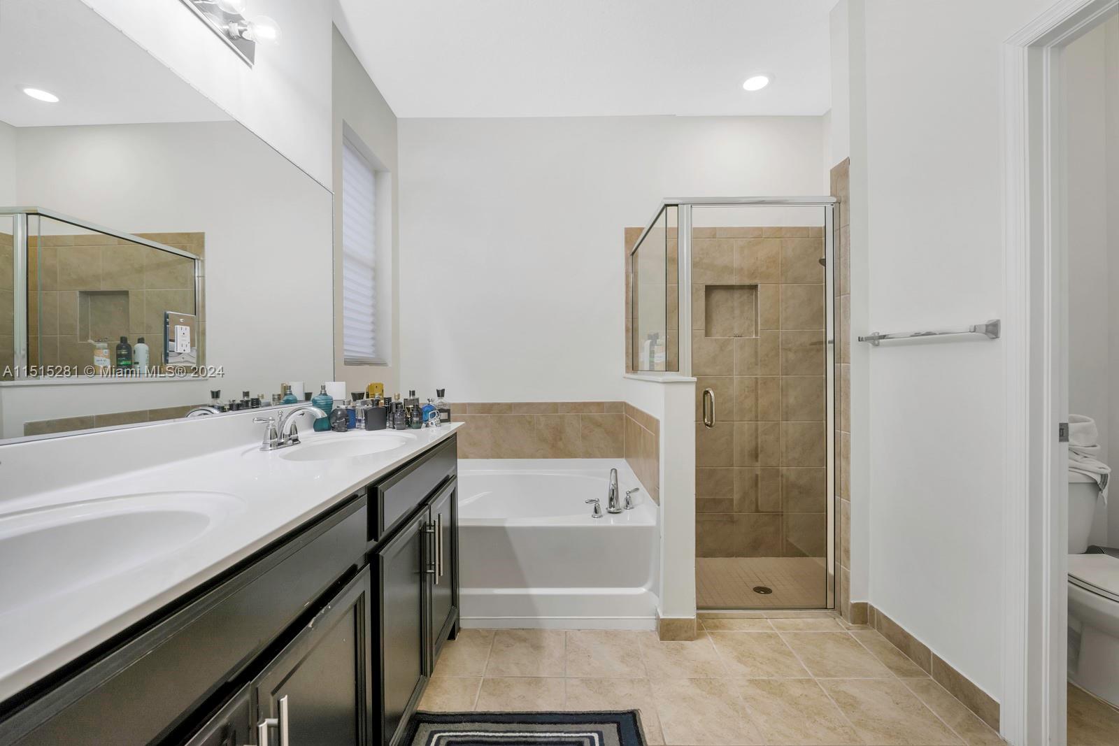 COUNTRY GARDENS SOUTH - Residential Lease