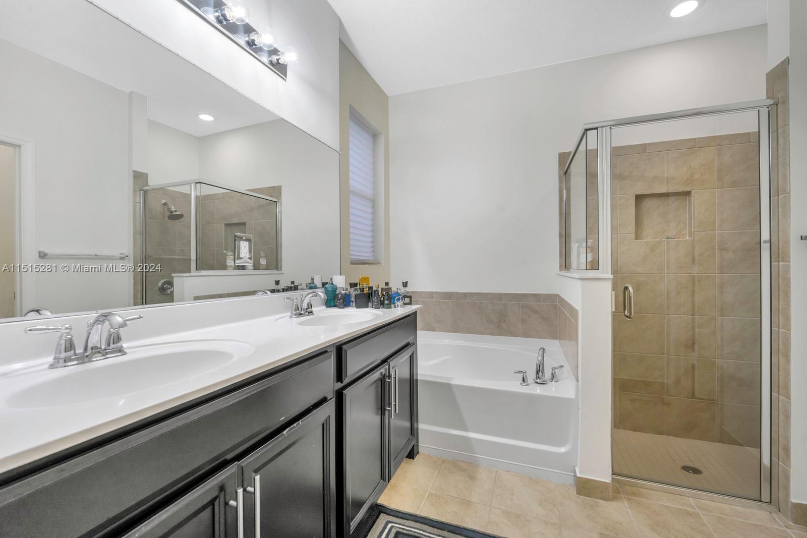 COUNTRY GARDENS SOUTH - Residential Lease