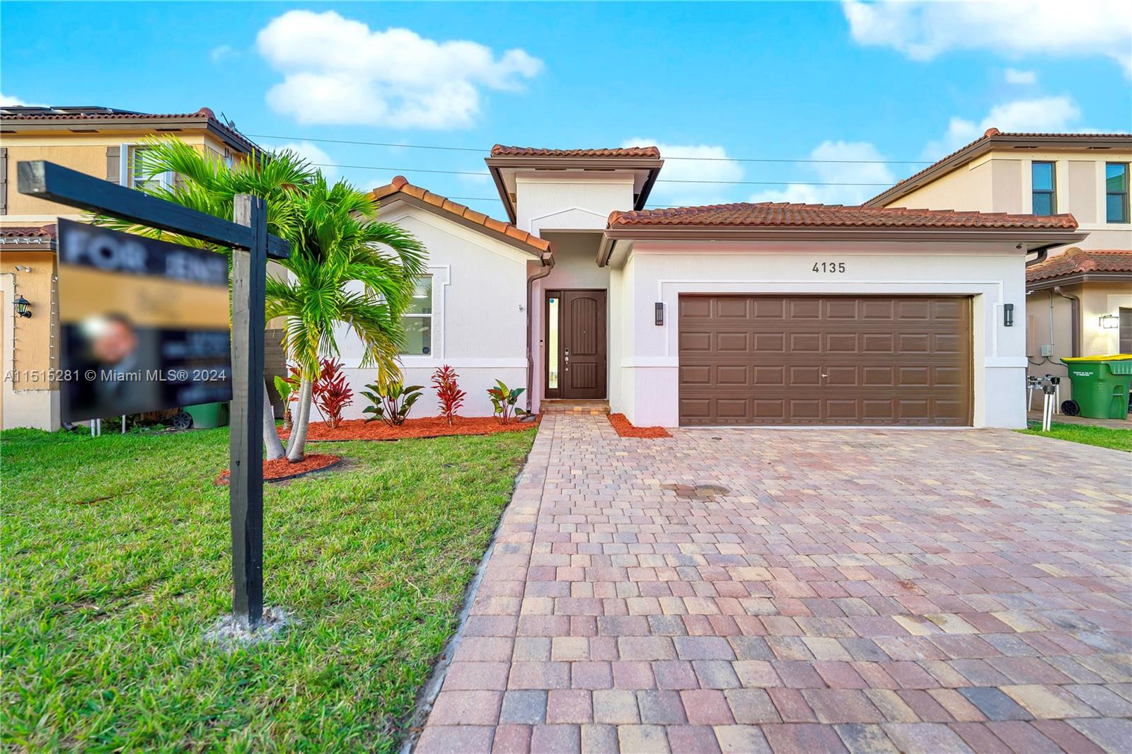 COUNTRY GARDENS SOUTH - Residential Lease