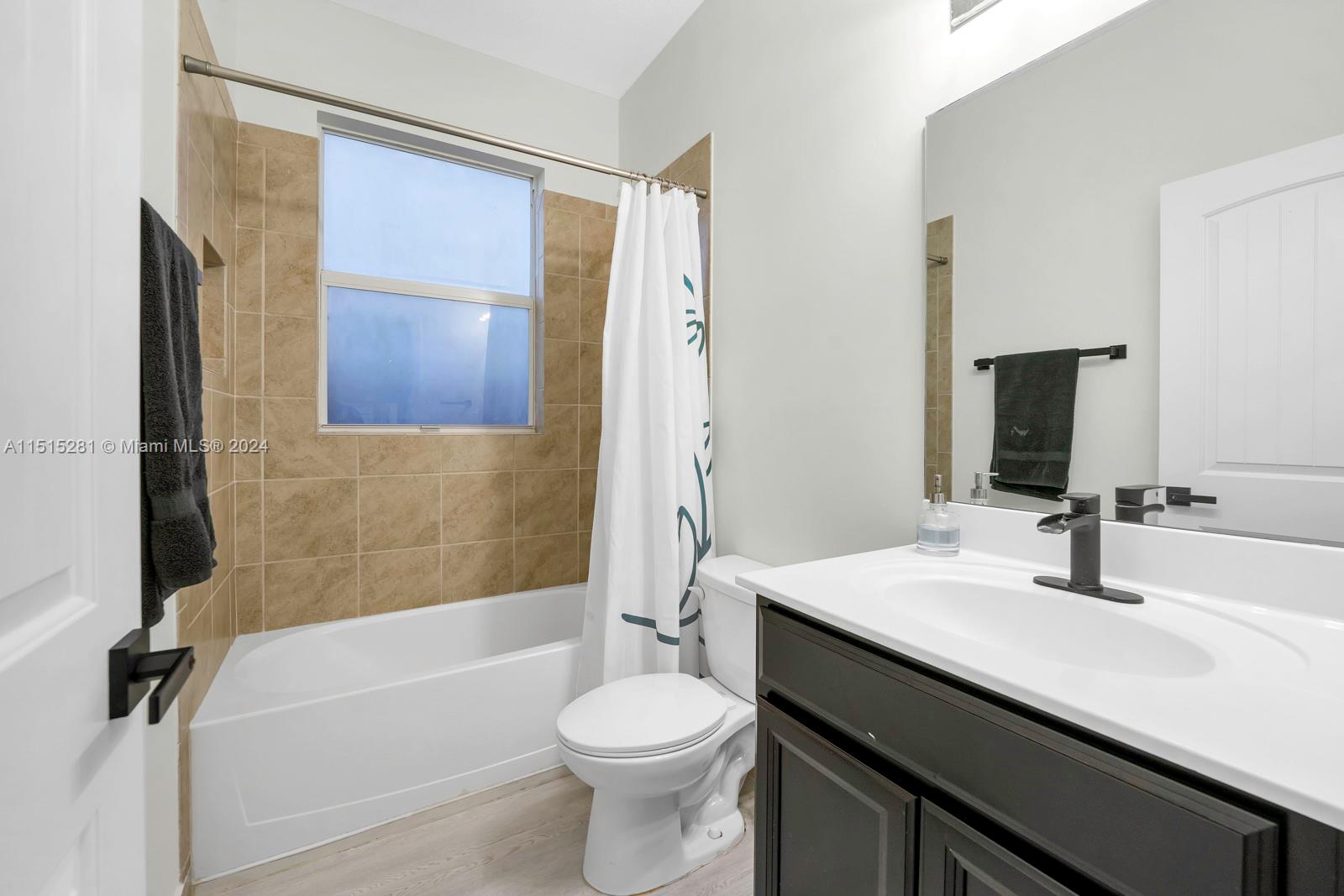 COUNTRY GARDENS SOUTH - Residential Lease