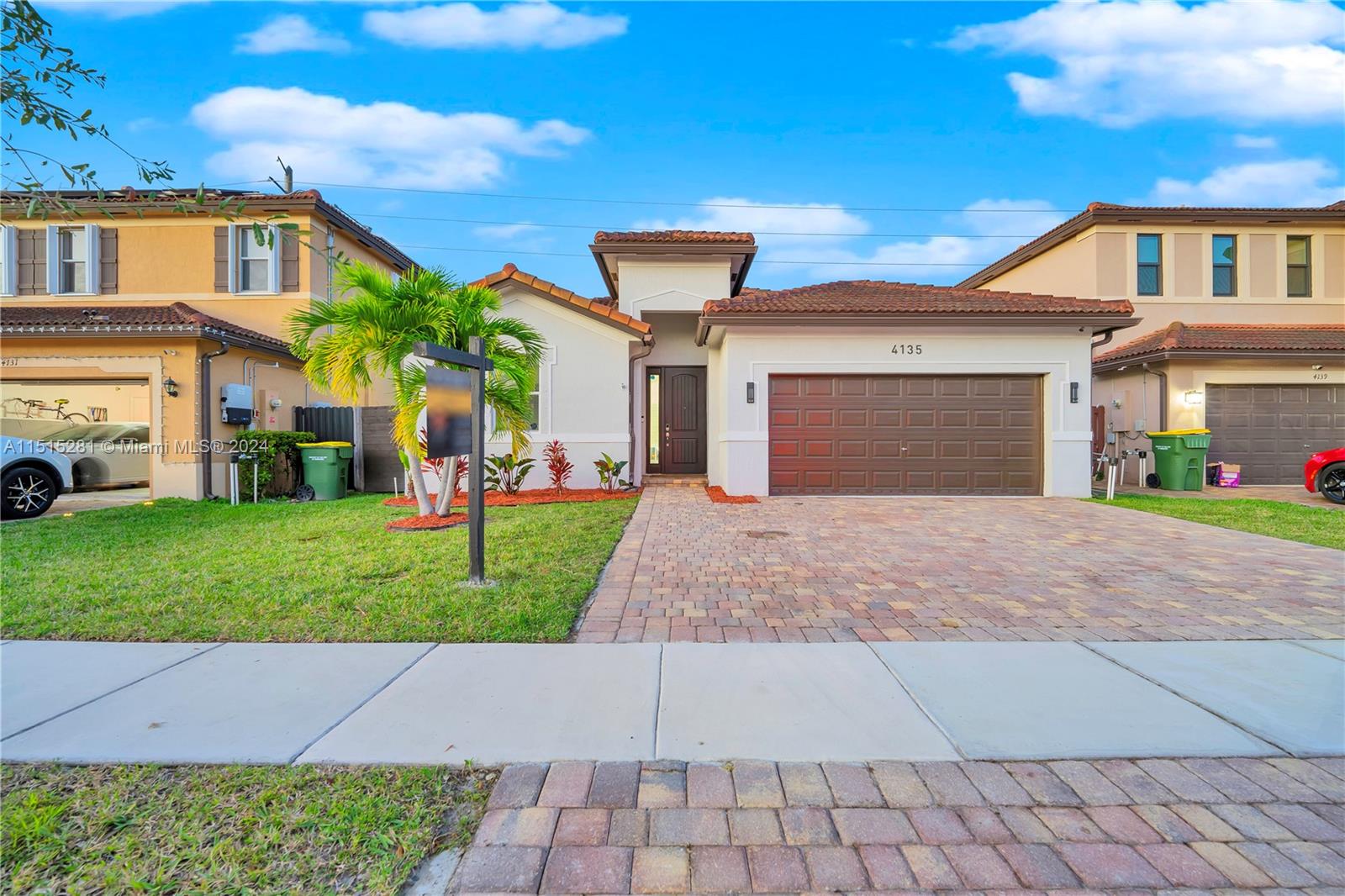 COUNTRY GARDENS SOUTH - Residential Lease