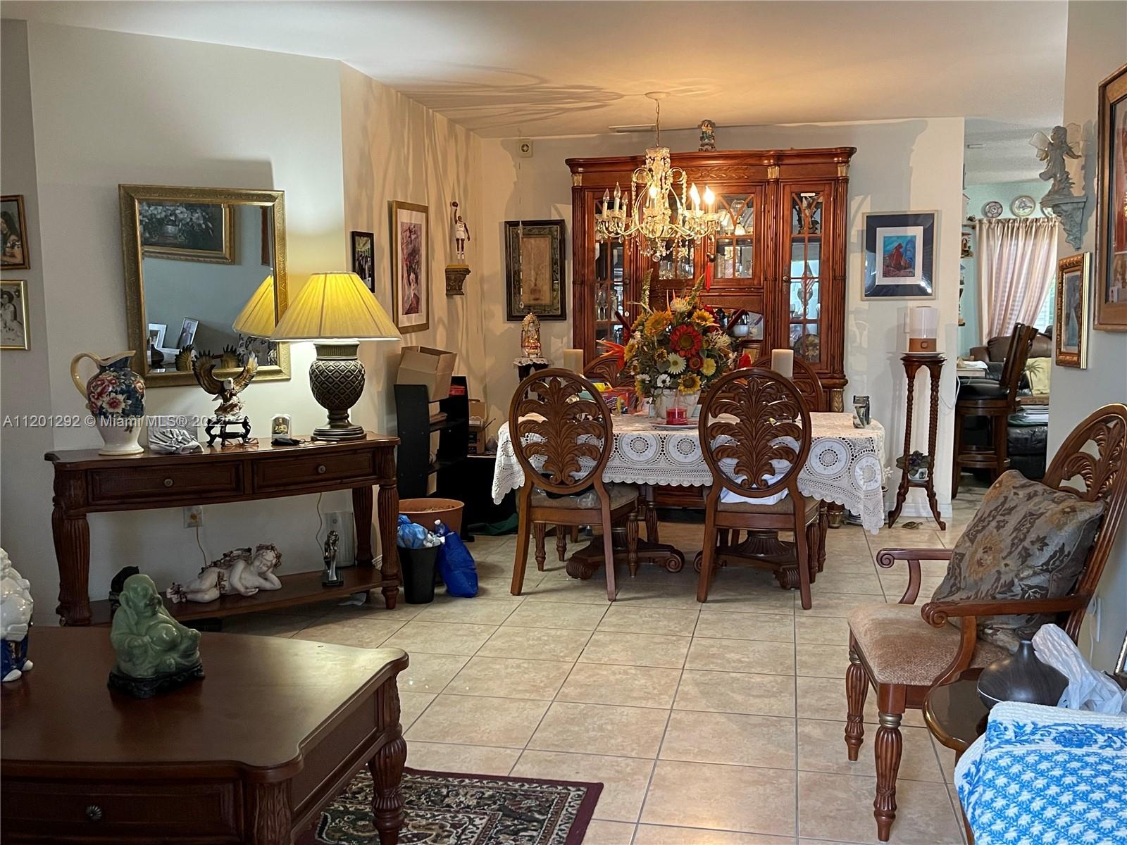 DIXIE HEIGHTS - Residential
