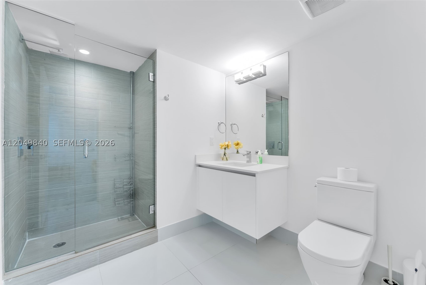 PARQUE TOWERS CONDO - Residential Lease