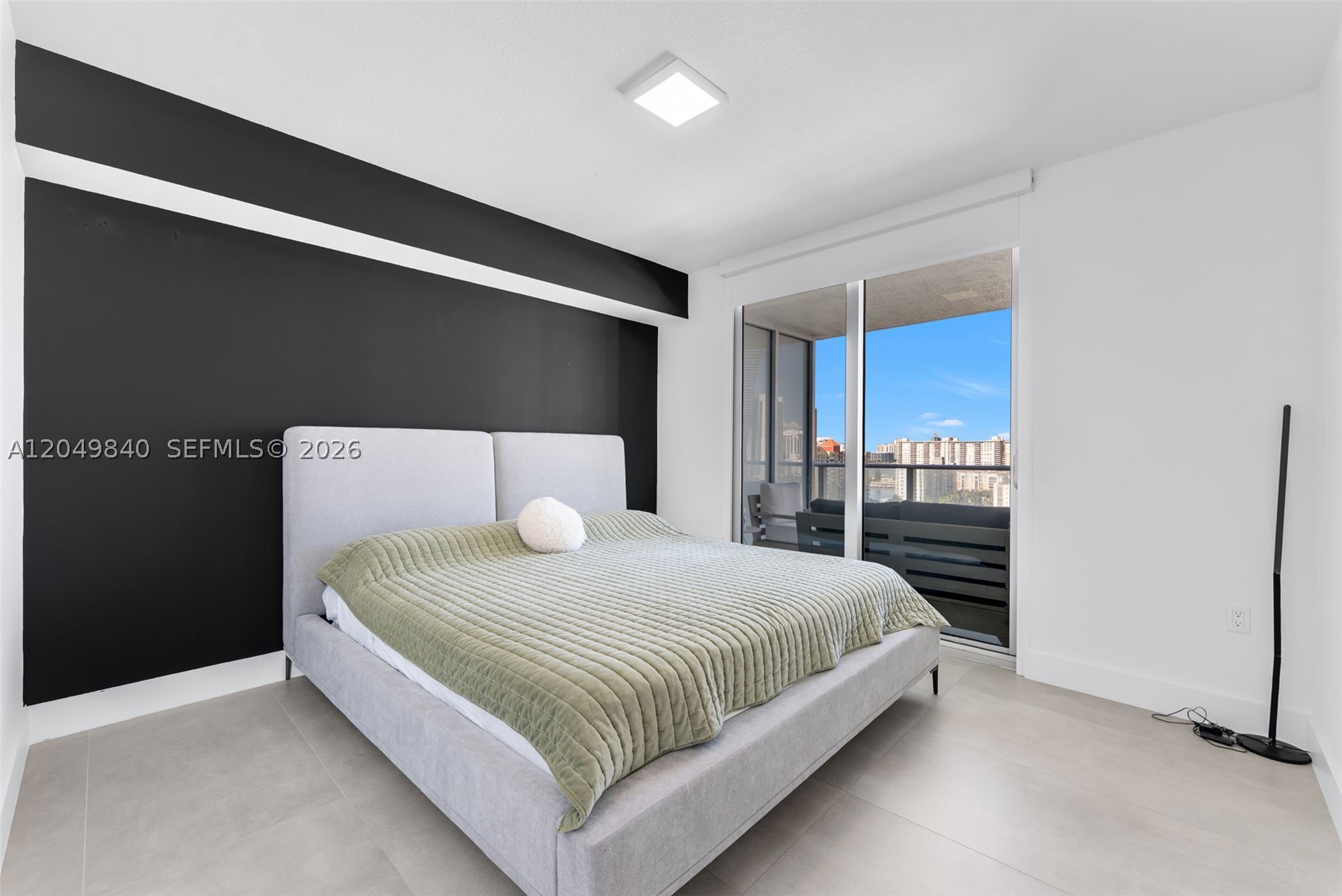 PARQUE TOWERS CONDO - Residential Lease