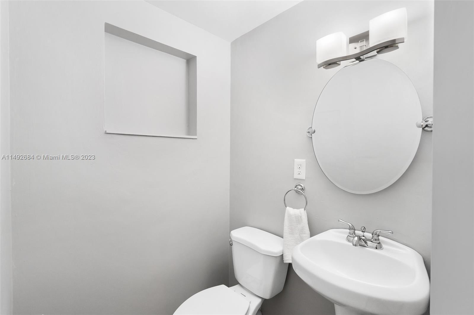 JUPITER HIGHLANDS - Residential Lease