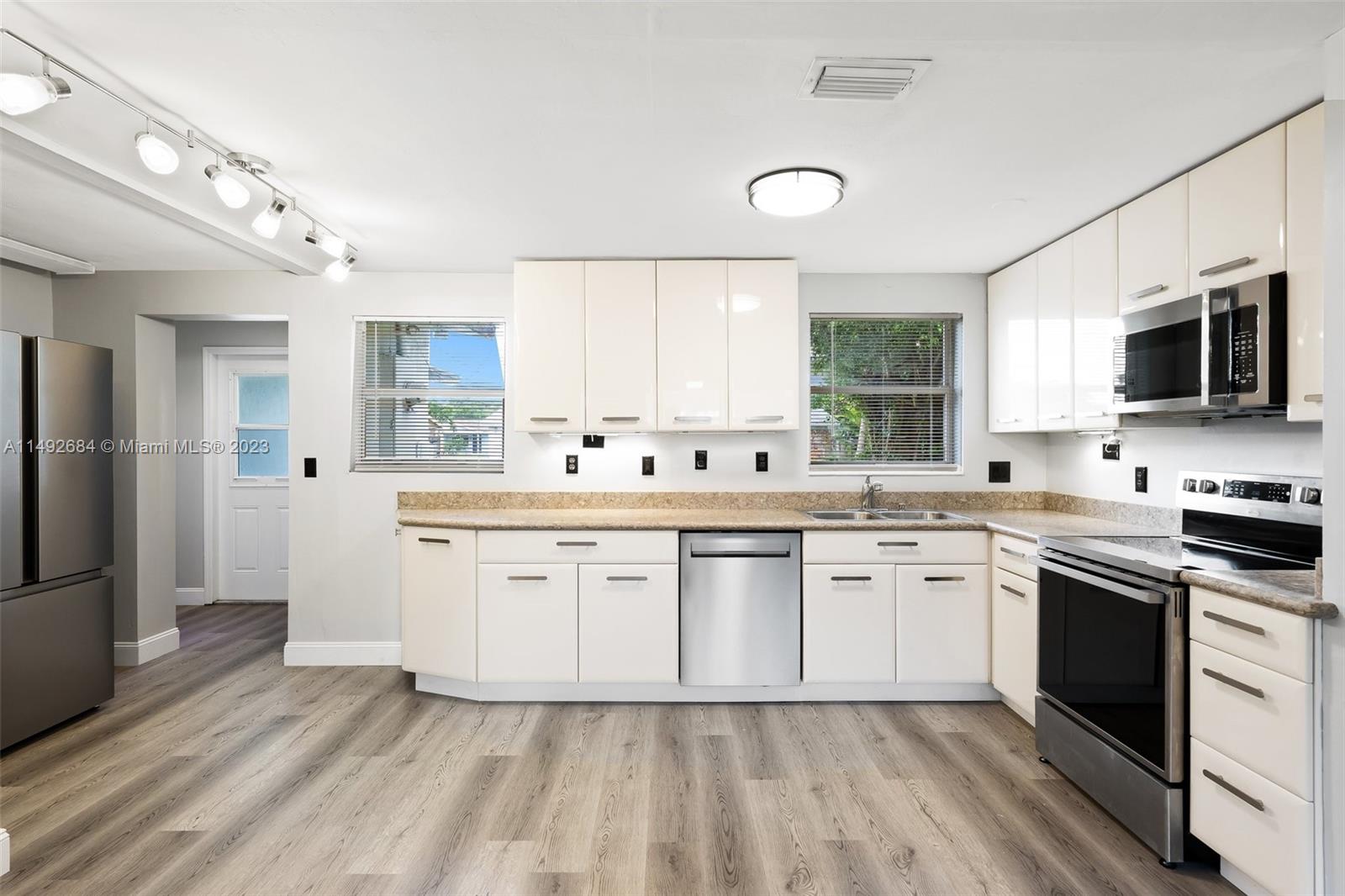 JUPITER HIGHLANDS - Residential Lease