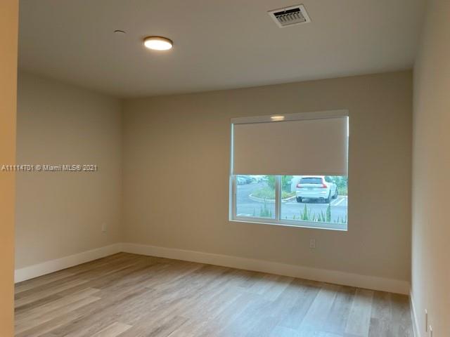 Aventura Village - Residential Lease