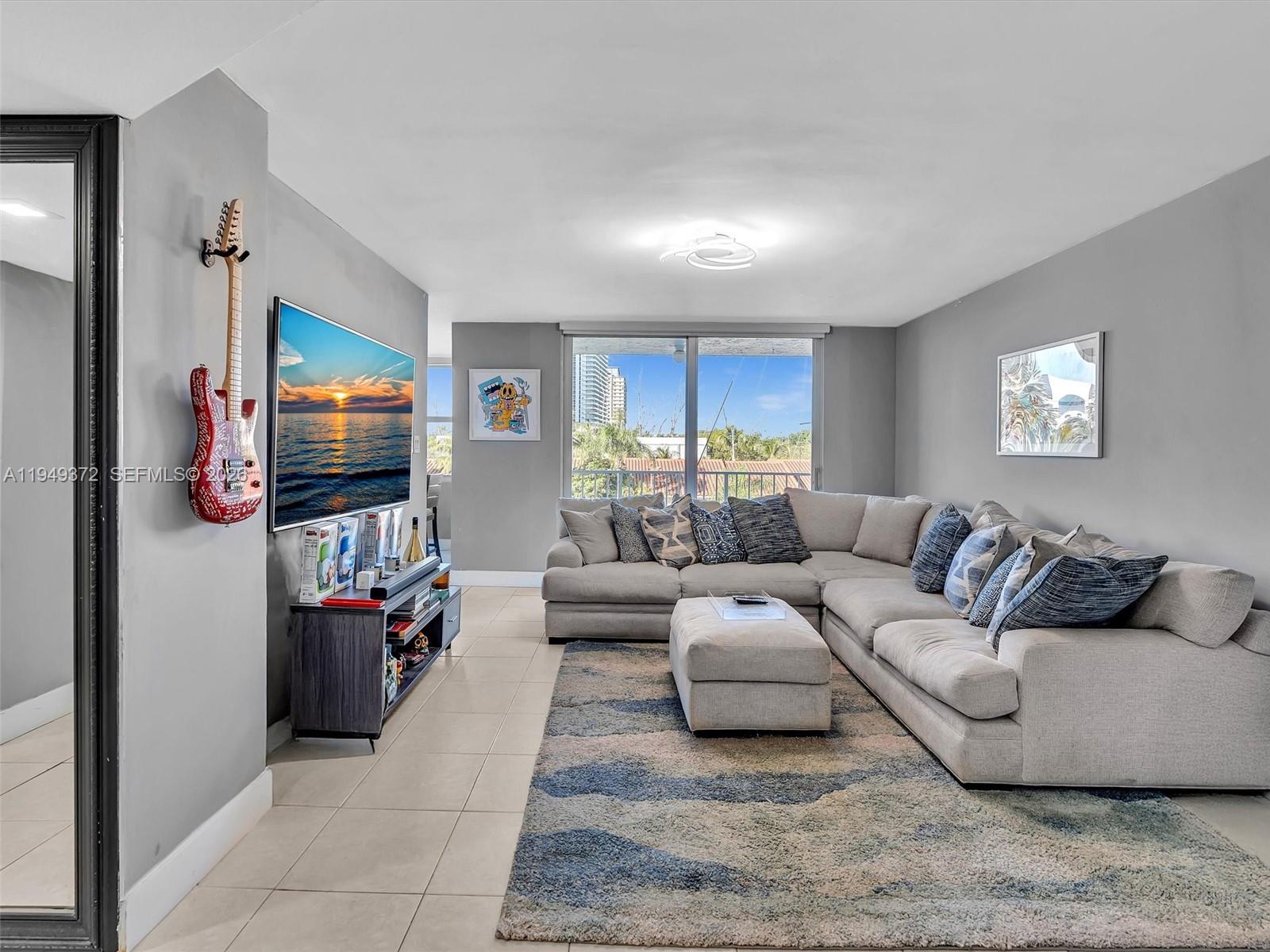 REEF WEST CONDO - Residential