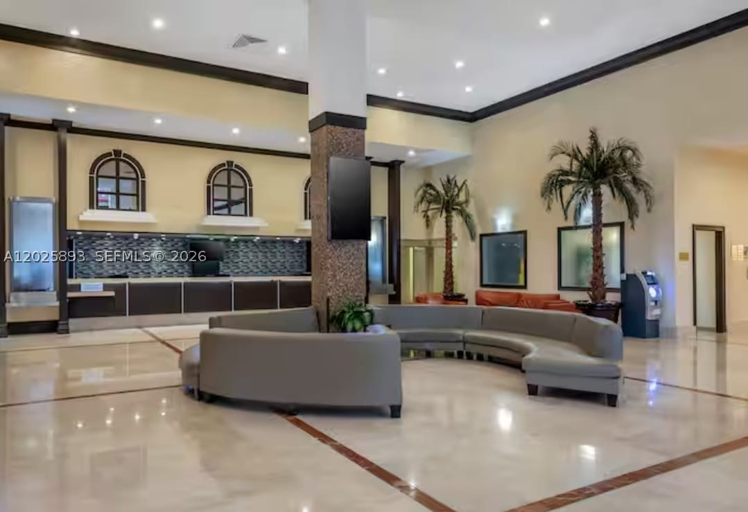 THE AVENTURA BEACH CLUB C - Residential