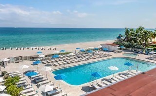 THE AVENTURA BEACH CLUB C - Residential