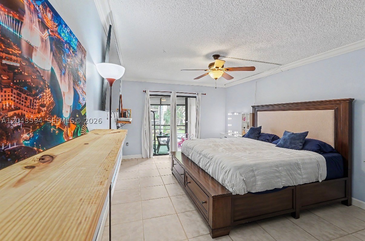 PLANTATION CLUB B CONDO - Residential