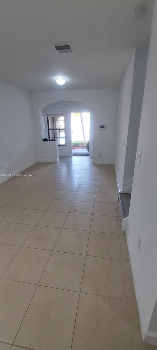 CHAMPION LAKES - Residential Lease