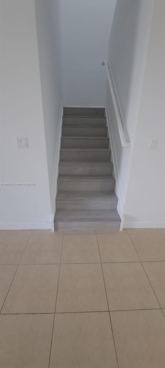 CHAMPION LAKES - Residential Lease