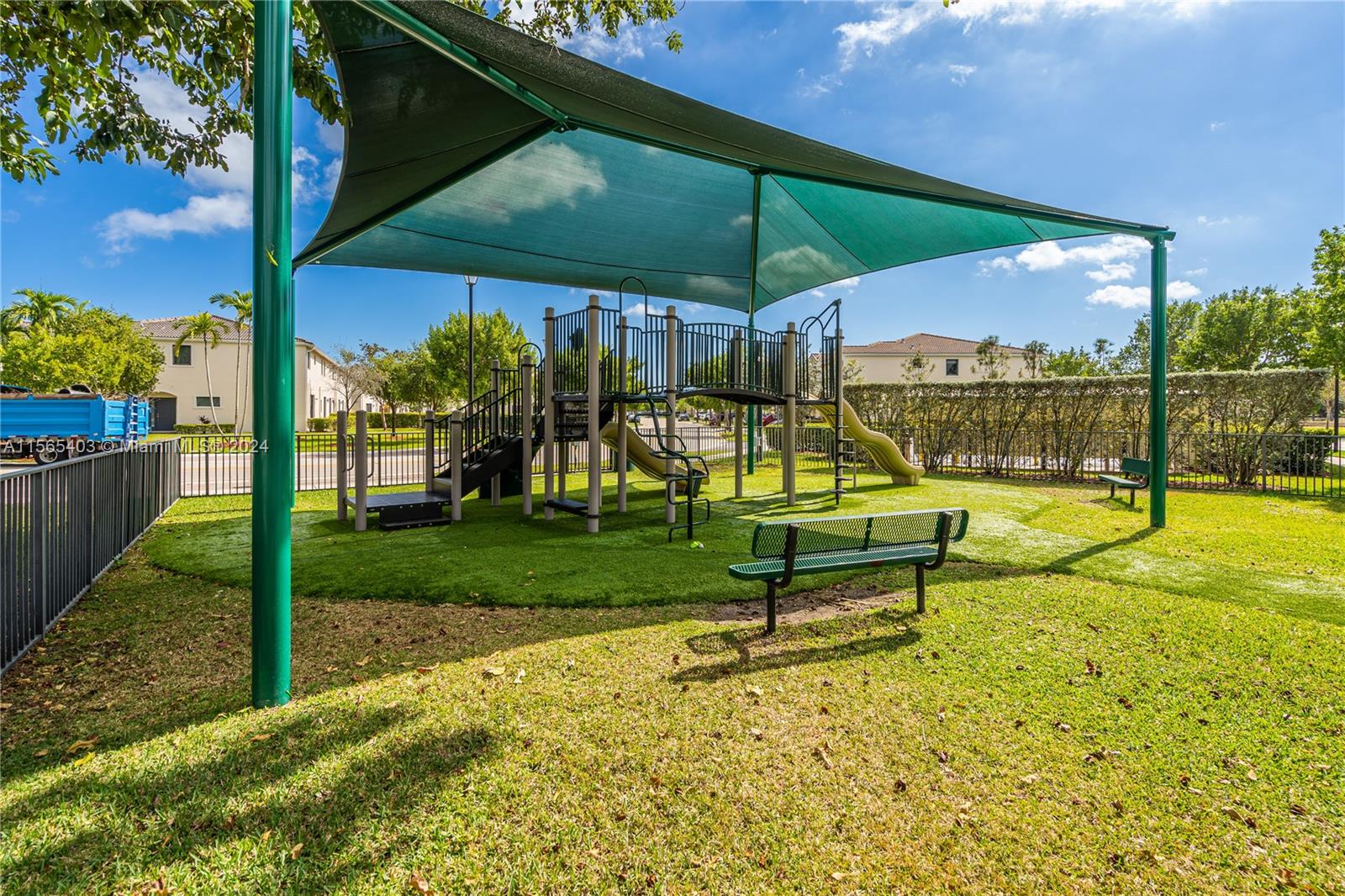CHAMPION LAKES - Residential Lease