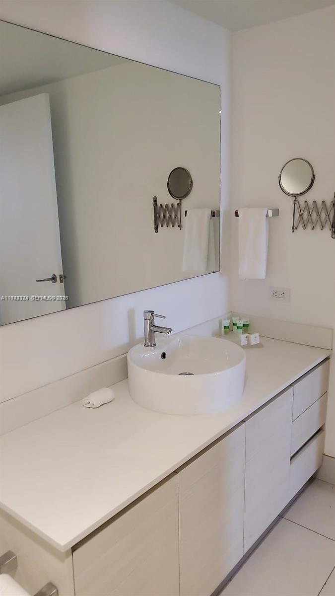 BEACHWALK CONDOMINIUM - Residential