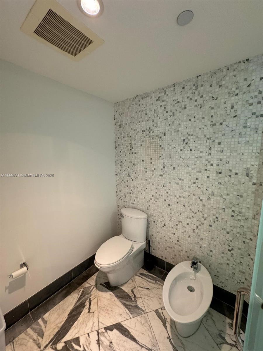 EPIC WEST CONDO - Residential Lease