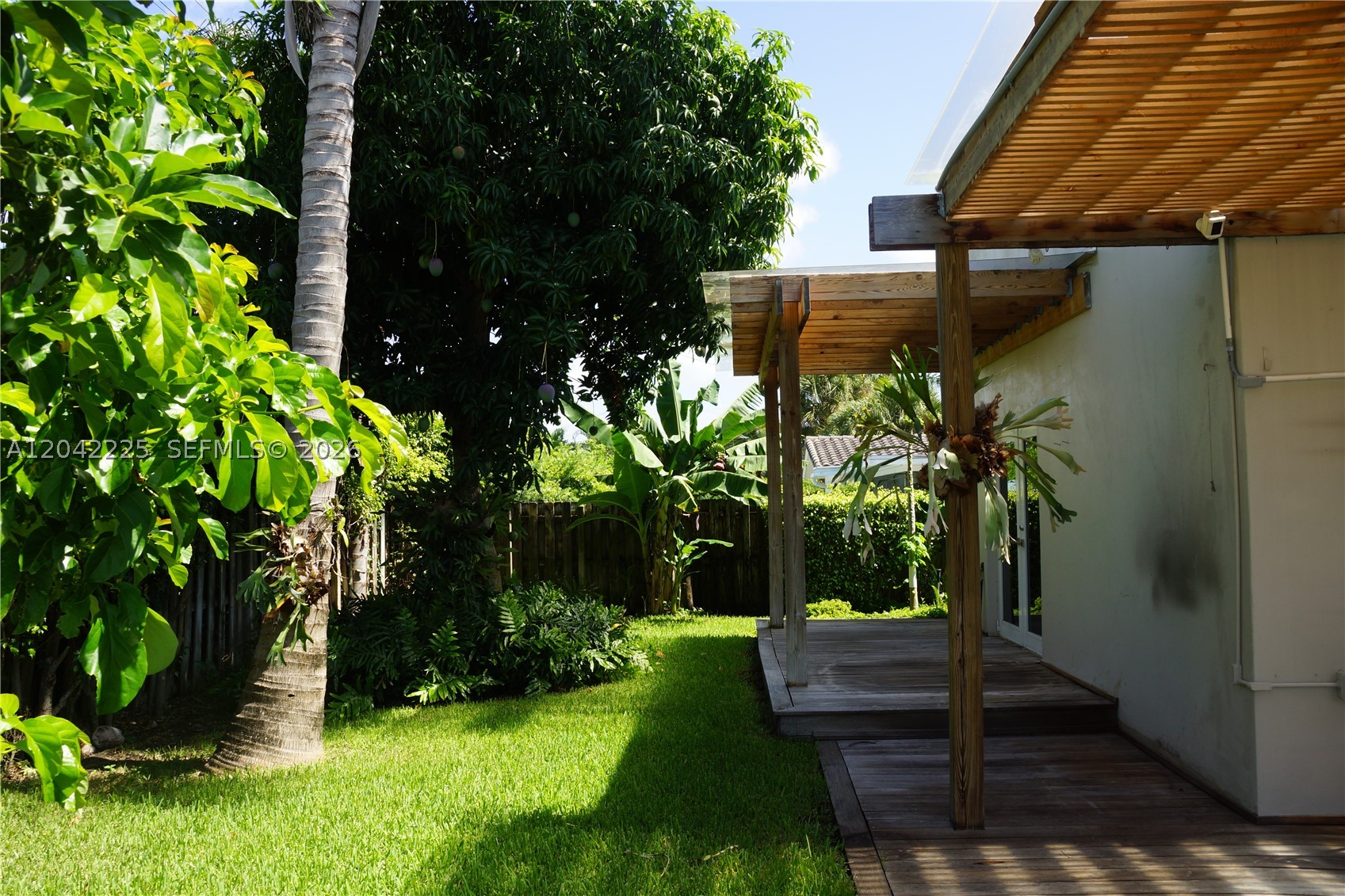 BOCA RATON SQUARE UNIT 8 - Residential