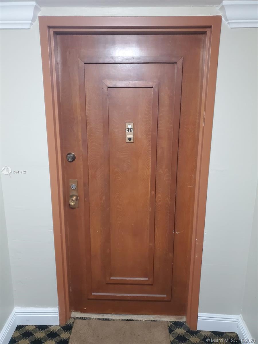 COCO WOOD CONDO - Residential