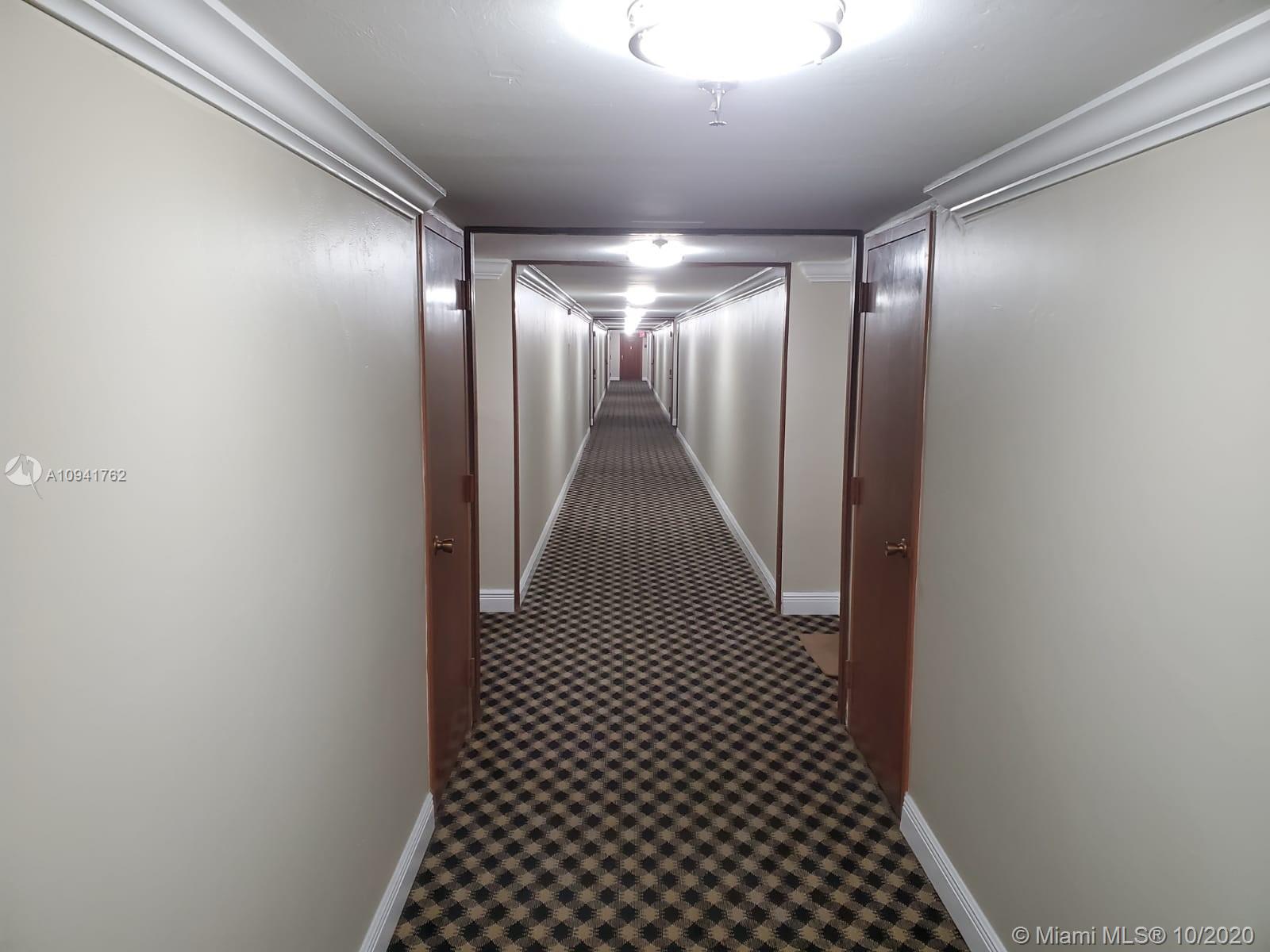 COCO WOOD CONDO - Residential