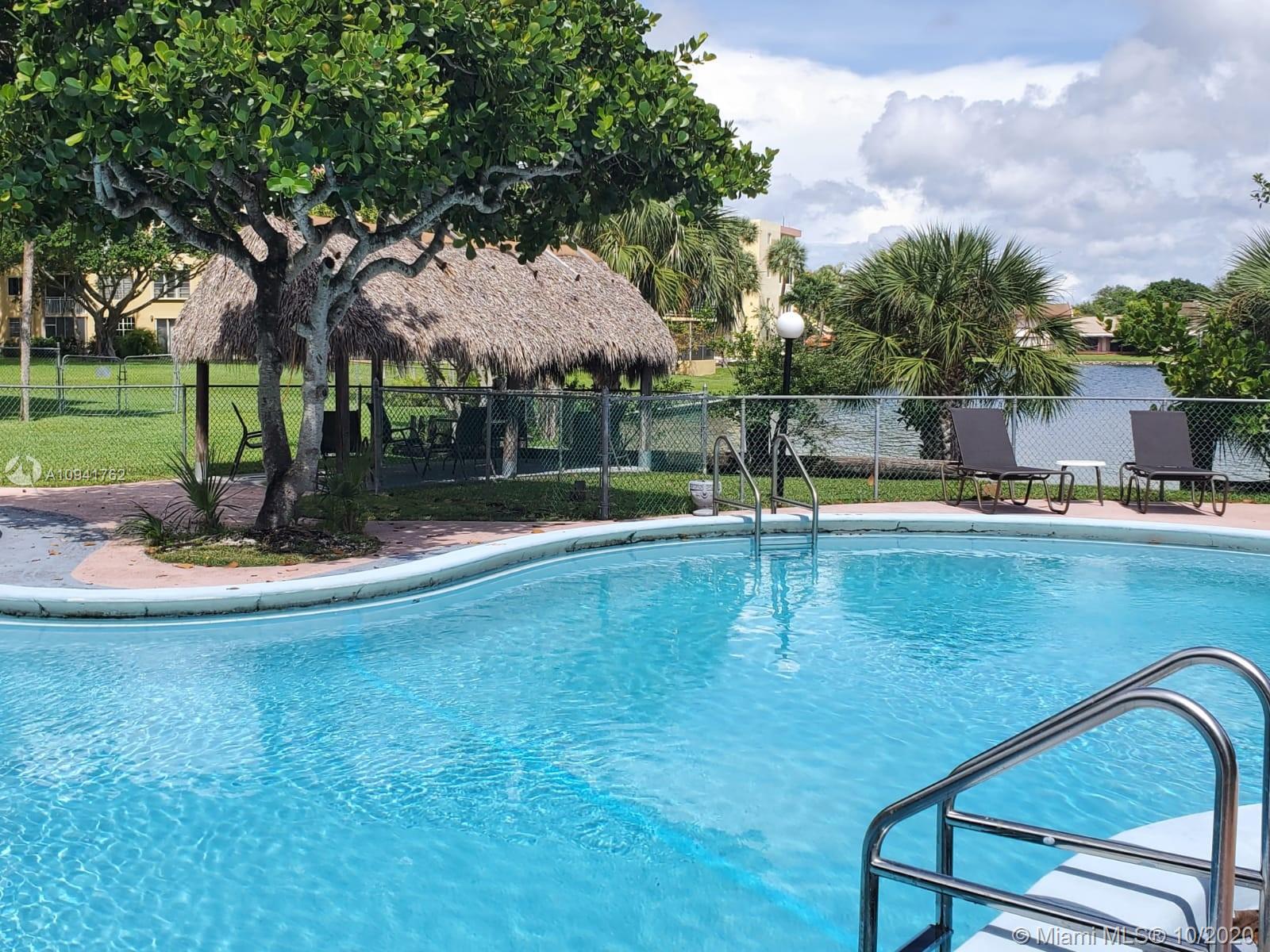 COCO WOOD CONDO - Residential