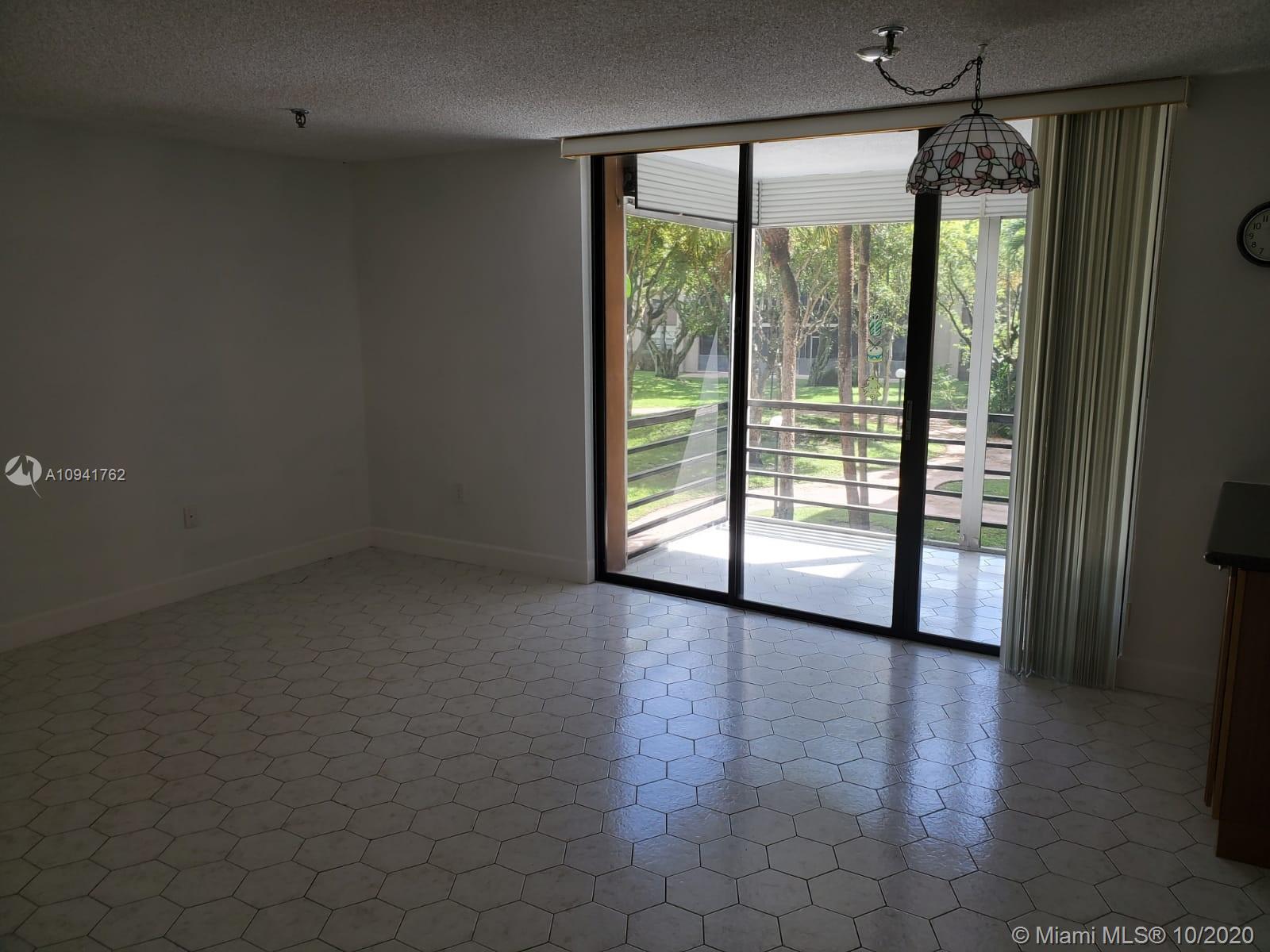 COCO WOOD CONDO - Residential