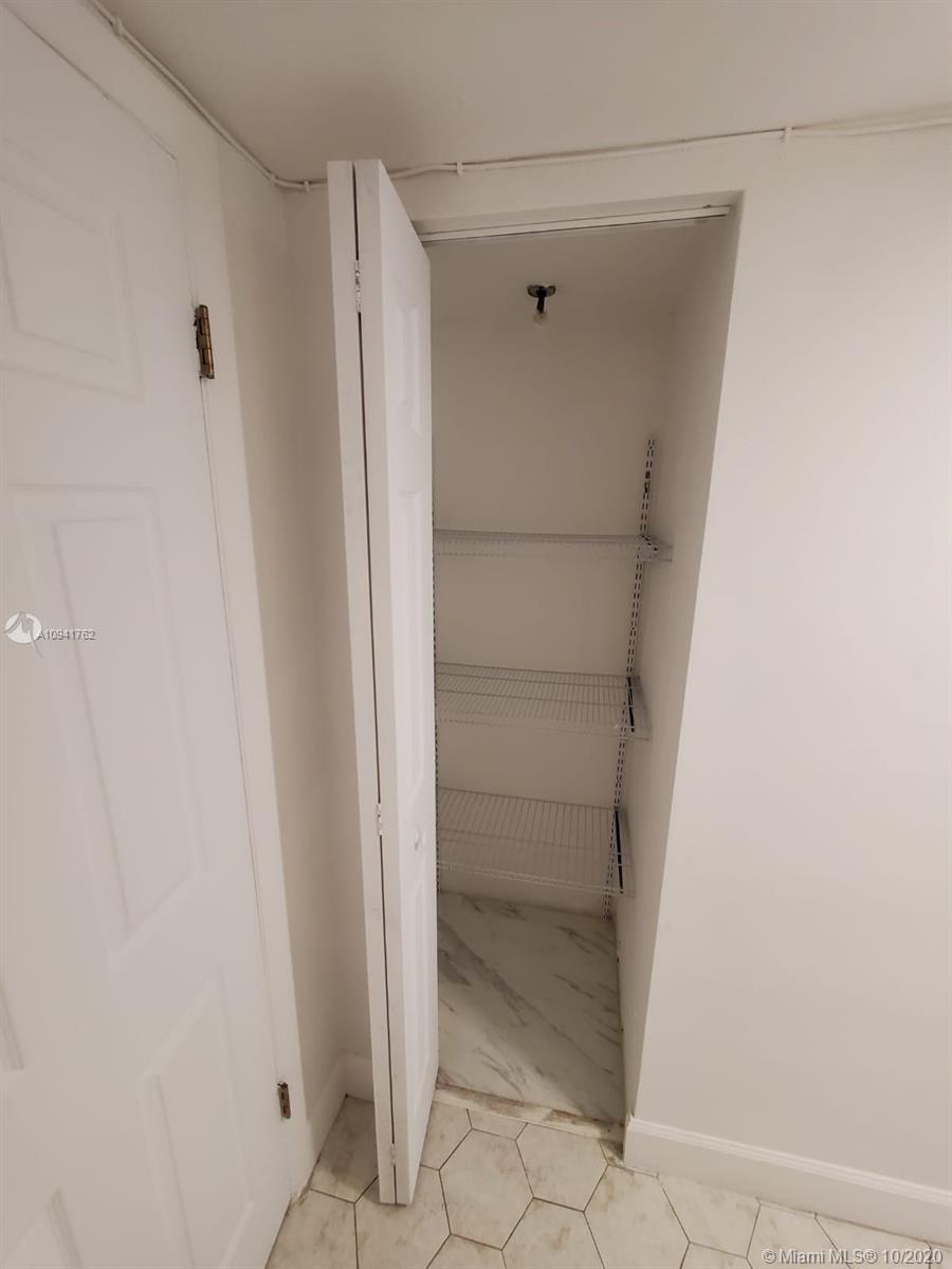 COCO WOOD CONDO - Residential