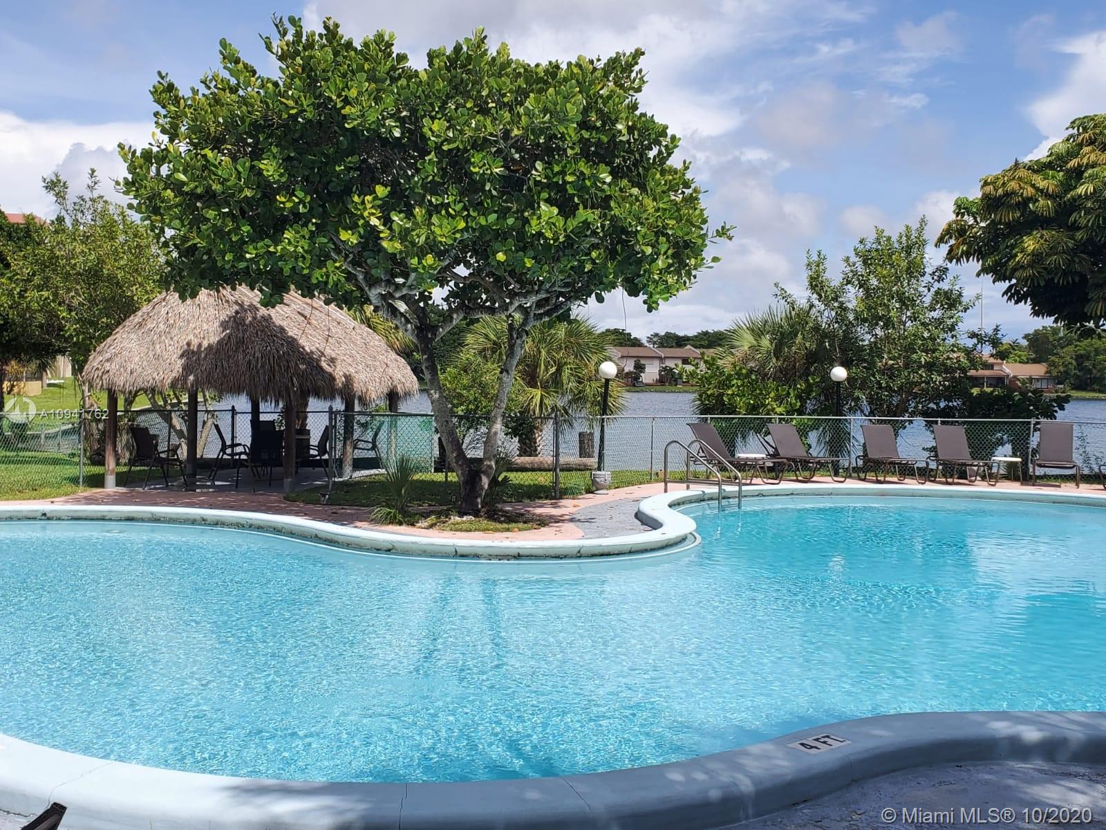COCO WOOD CONDO - Residential