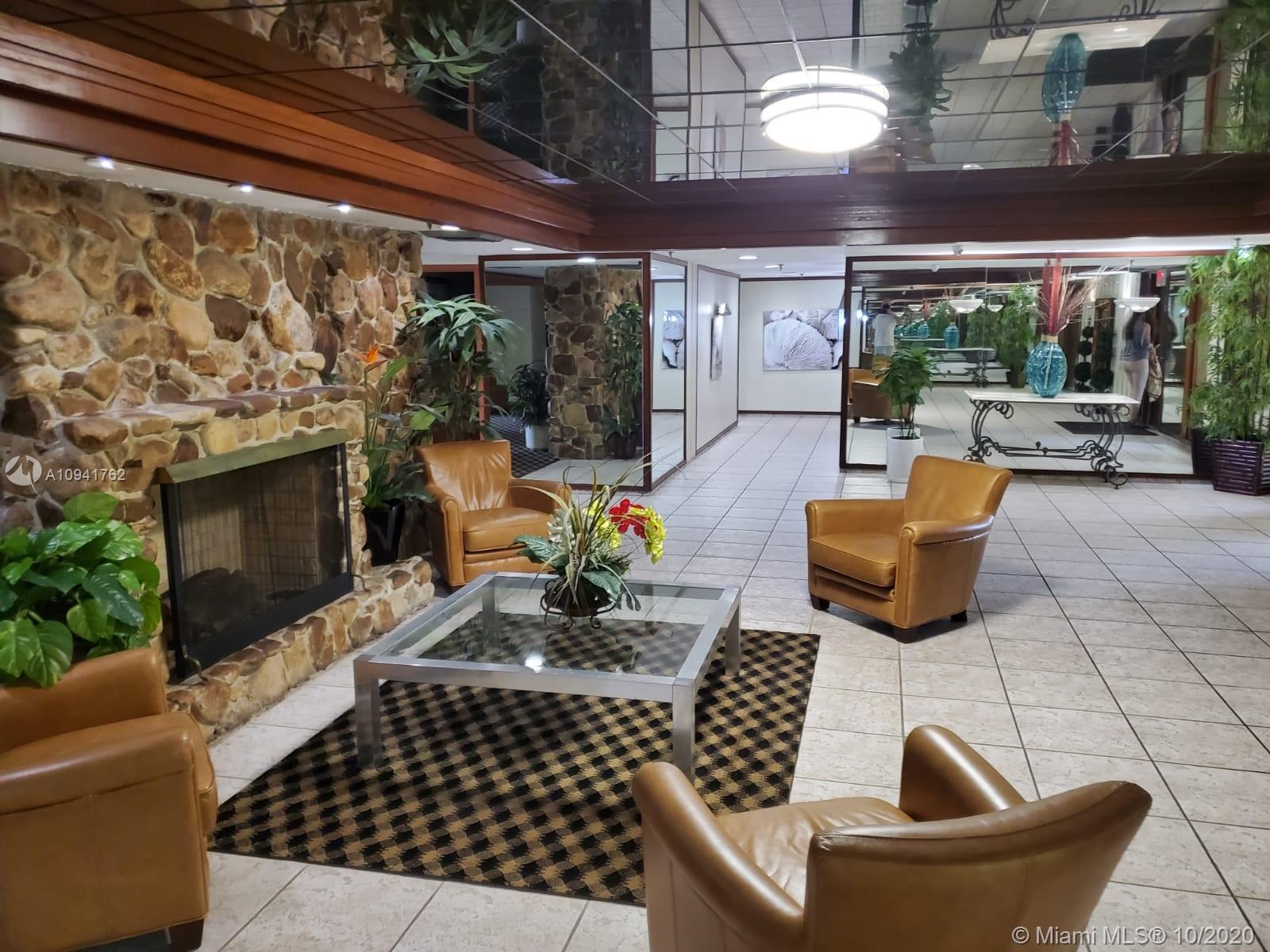 COCO WOOD CONDO - Residential