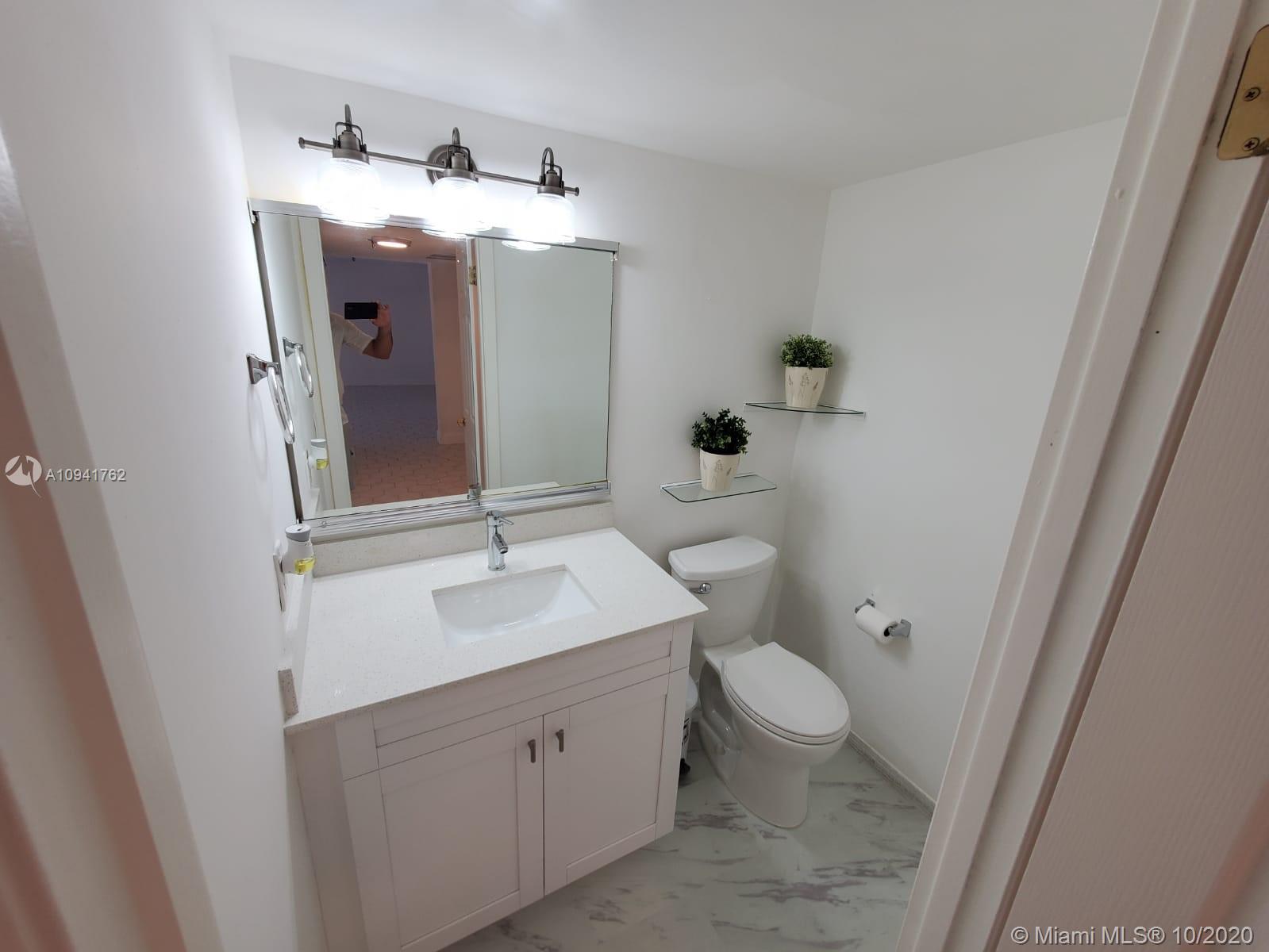 COCO WOOD CONDO - Residential