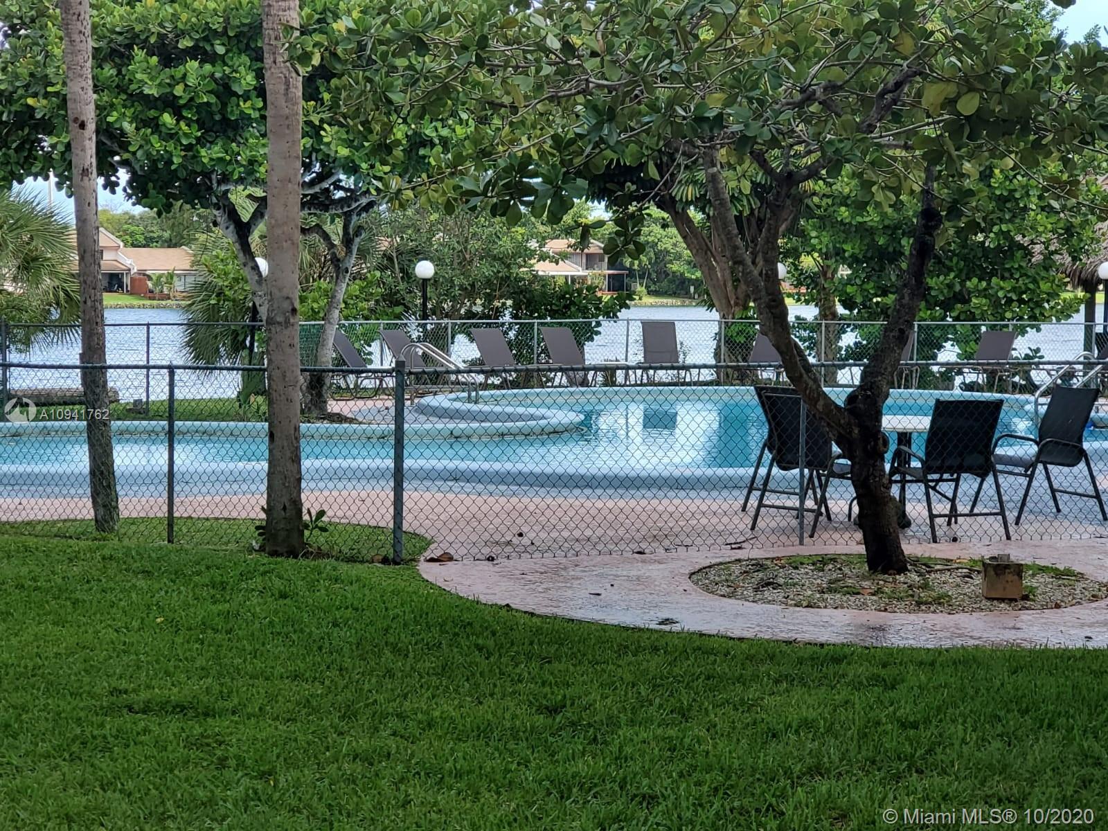 COCO WOOD CONDO - Residential