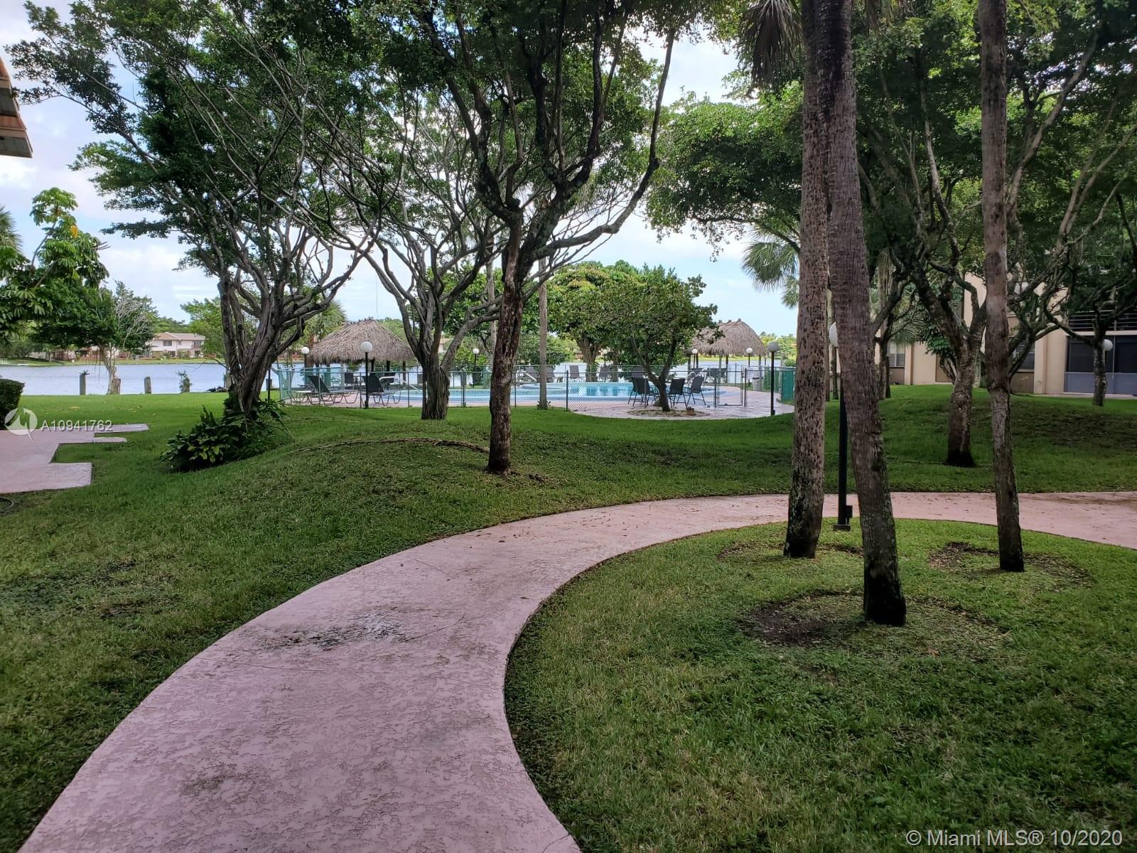 COCO WOOD CONDO - Residential