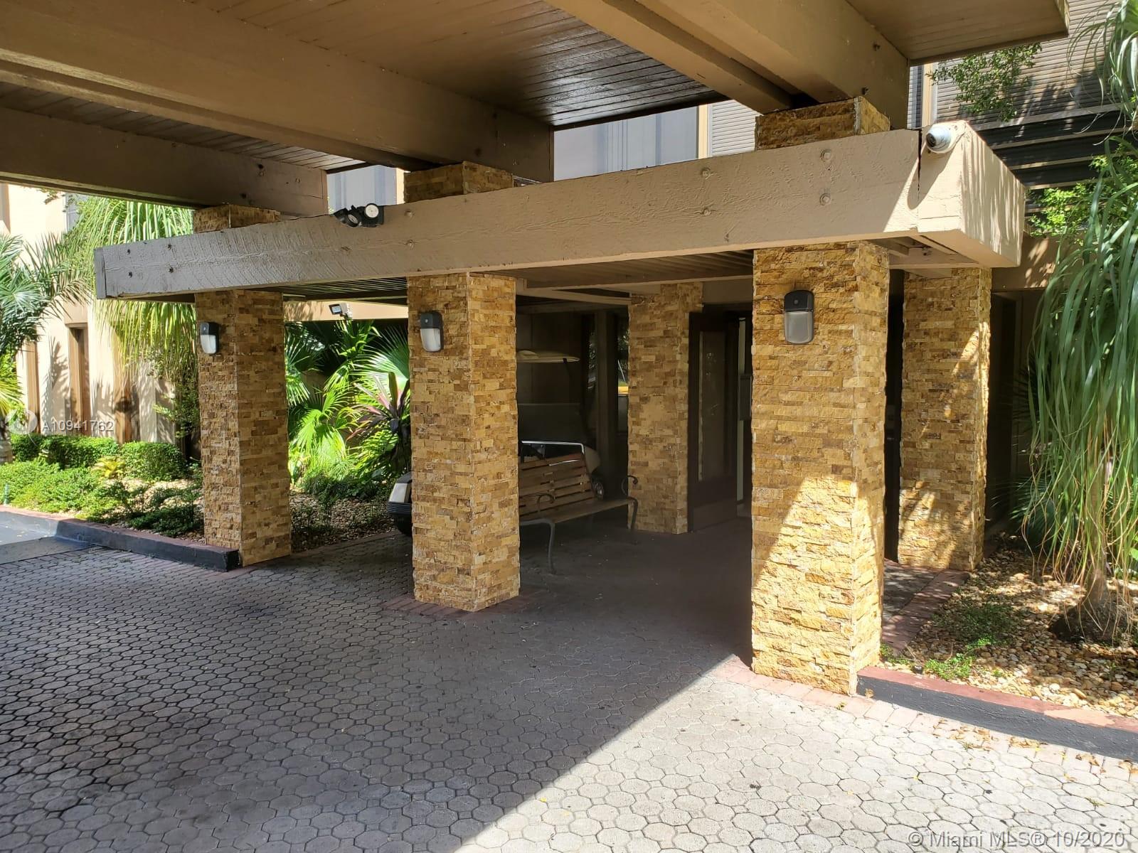 COCO WOOD CONDO - Residential