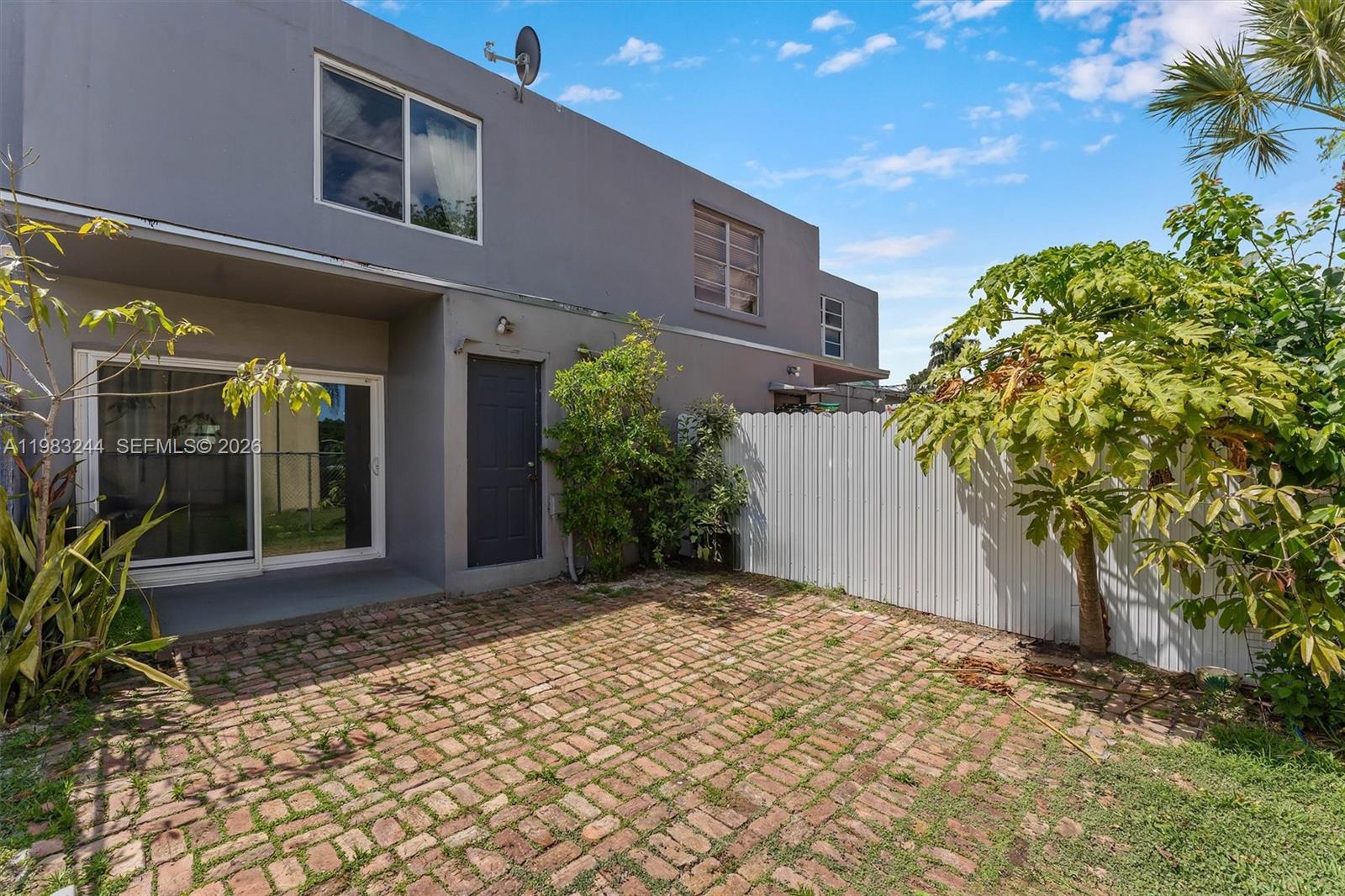 THE ARBOUR TOWNHOUSE SEC - Residential