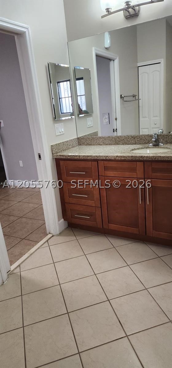 VILLA LAS ROSAS - Residential Lease