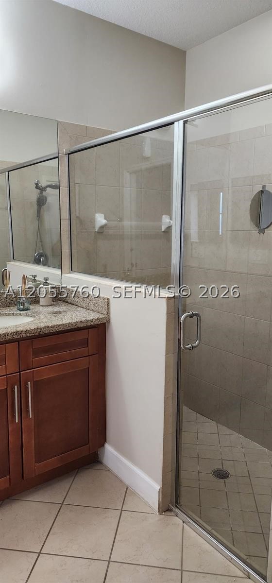 VILLA LAS ROSAS - Residential Lease