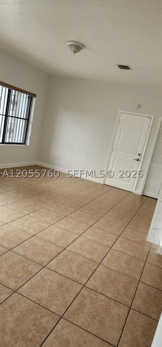 VILLA LAS ROSAS - Residential Lease
