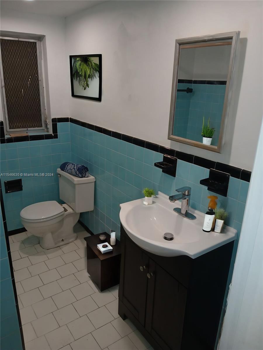BLUE SKY CONDO - Residential Lease