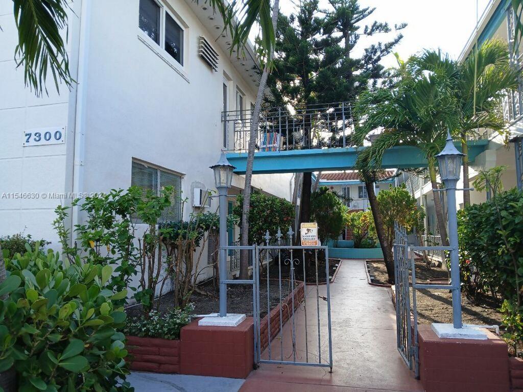 BLUE SKY CONDO - Residential Lease