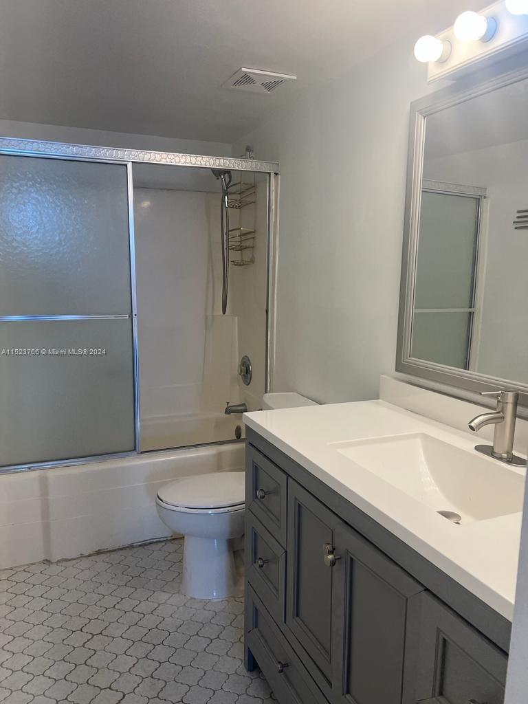 SAILBOAT CAY CONDO - Residential Lease
