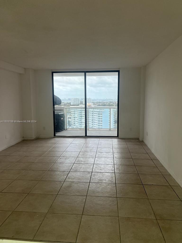 SAILBOAT CAY CONDO - Residential Lease