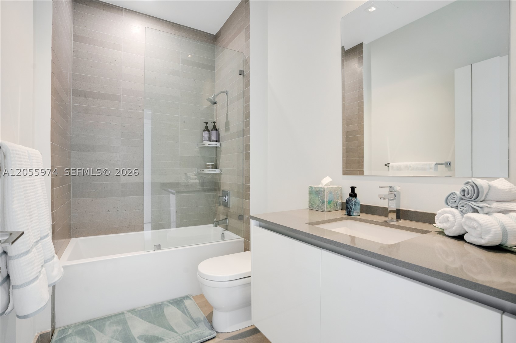 RISE CONDO - Residential