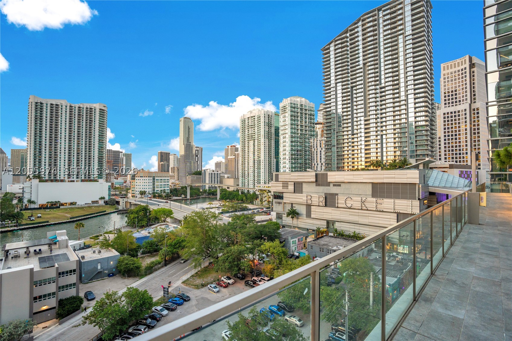 RISE CONDO - Residential