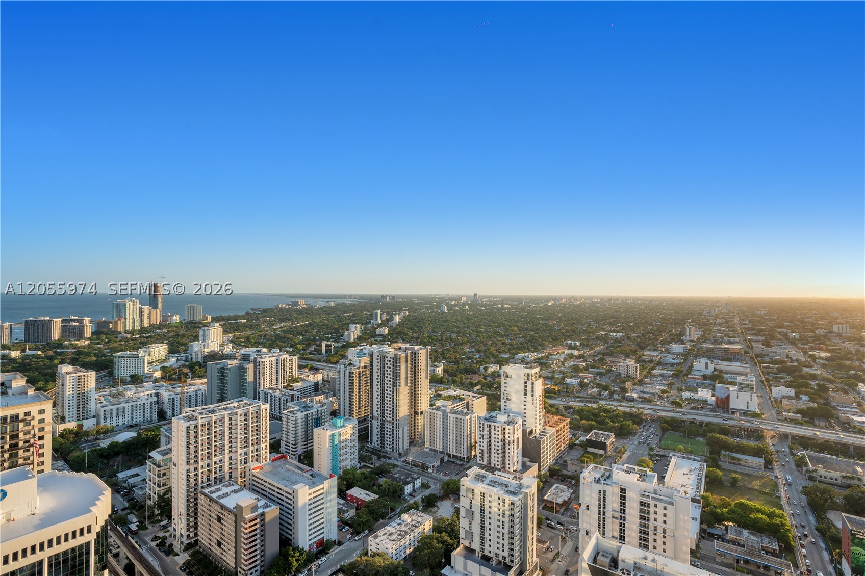 RISE CONDO - Residential