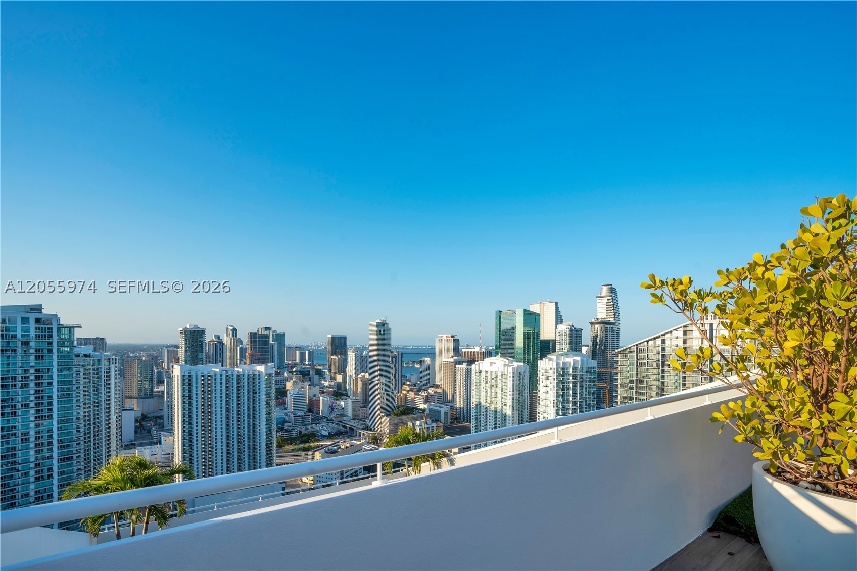 RISE CONDO - Residential