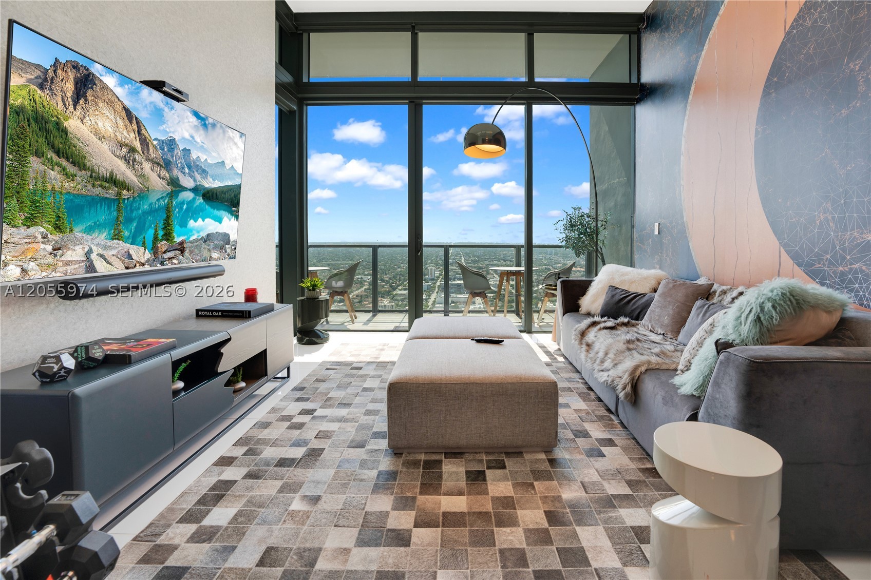 RISE CONDO - Residential