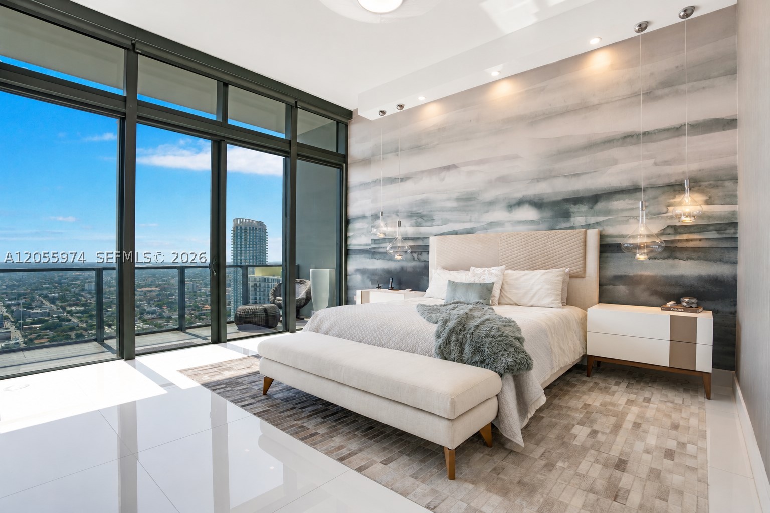 RISE CONDO - Residential